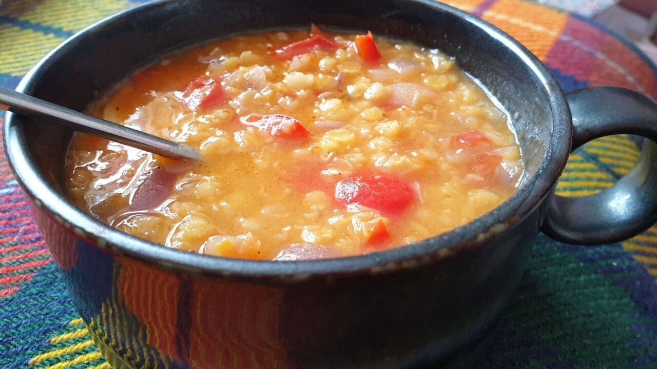 roasted red pepper, tomato and lentil soup